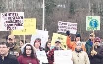 University of Maine at Machias and Downeast Salmon Federation sign partnership agreement